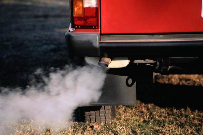 金雪馳車用尾氣凈化液—藍天之下，守衛(wèi)碧水青山